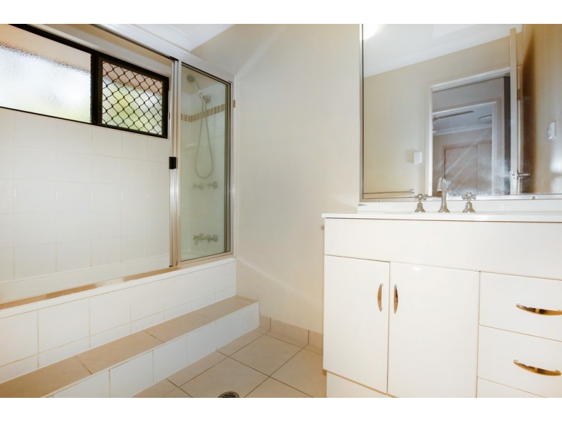 4 Fontwell Court, Burdell QLD 4818