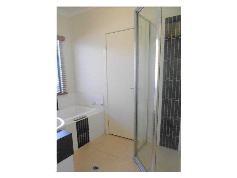 26 Derwent Circuit, Kelso QLD 4815