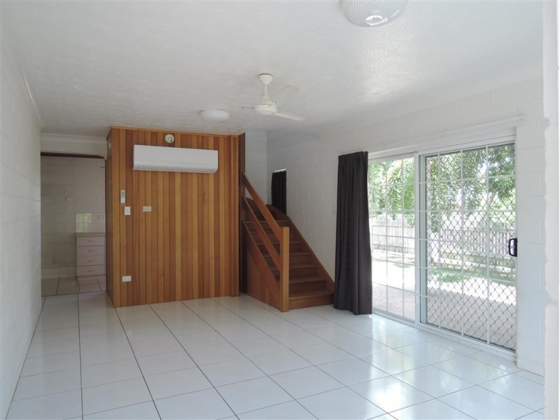 1/38 Park Street, Pimlico QLD 4812