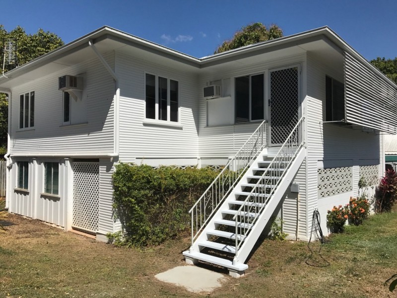 11 Claude Street, West End QLD 4810