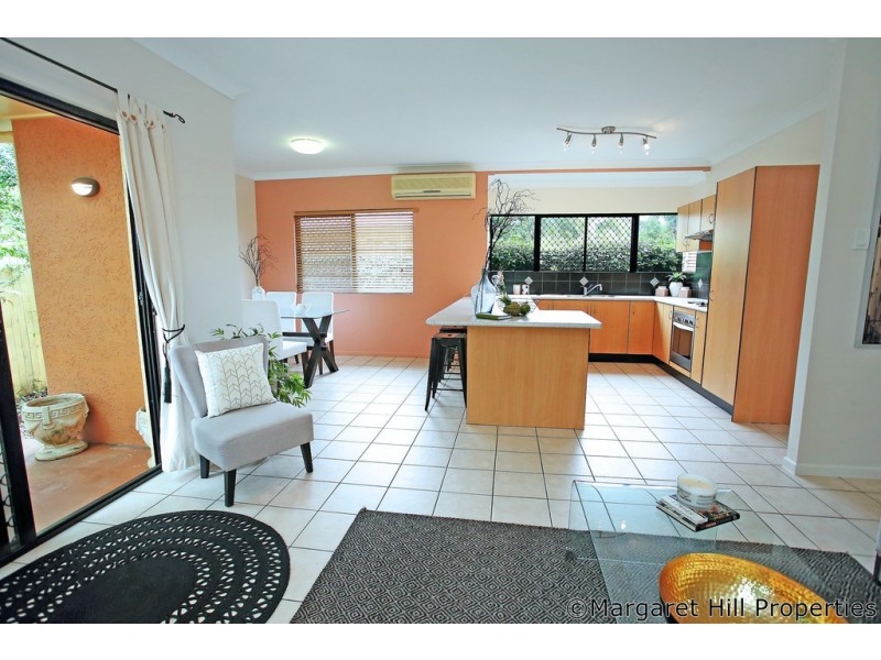 2A Vivian Street, Pimlico QLD 4812