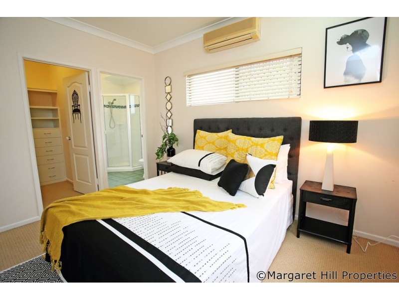 2A Vivian Street, Pimlico QLD 4812