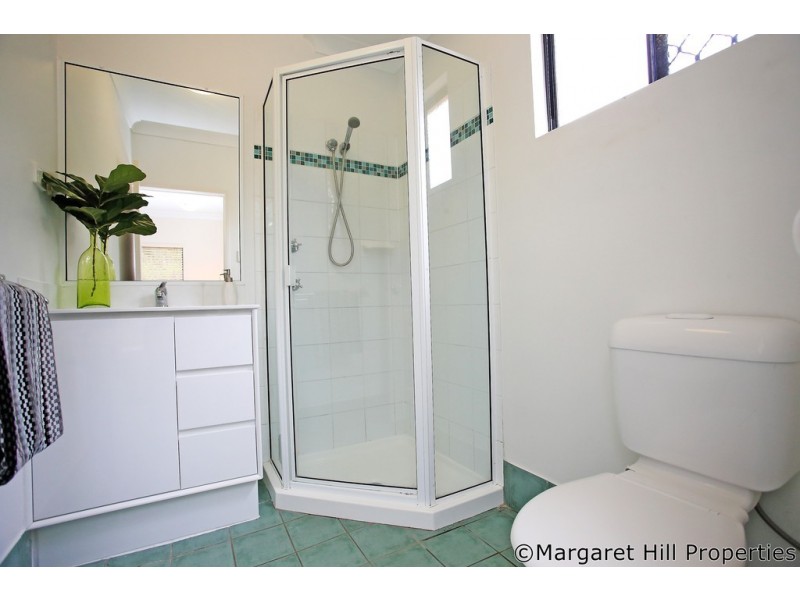 2A Vivian Street, Pimlico QLD 4812