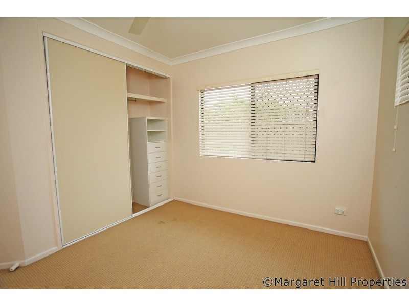 2A Vivian Street, Pimlico QLD 4812