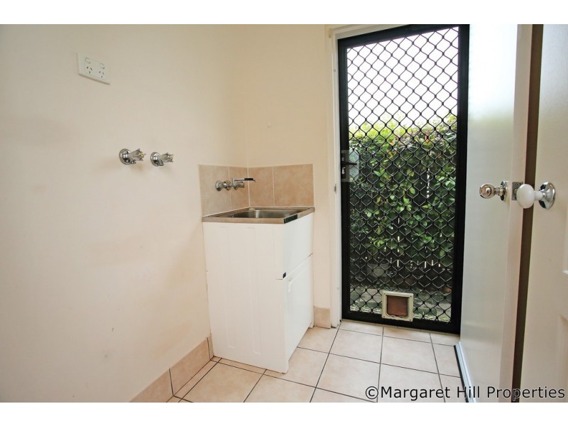 2A Vivian Street, Pimlico QLD 4812