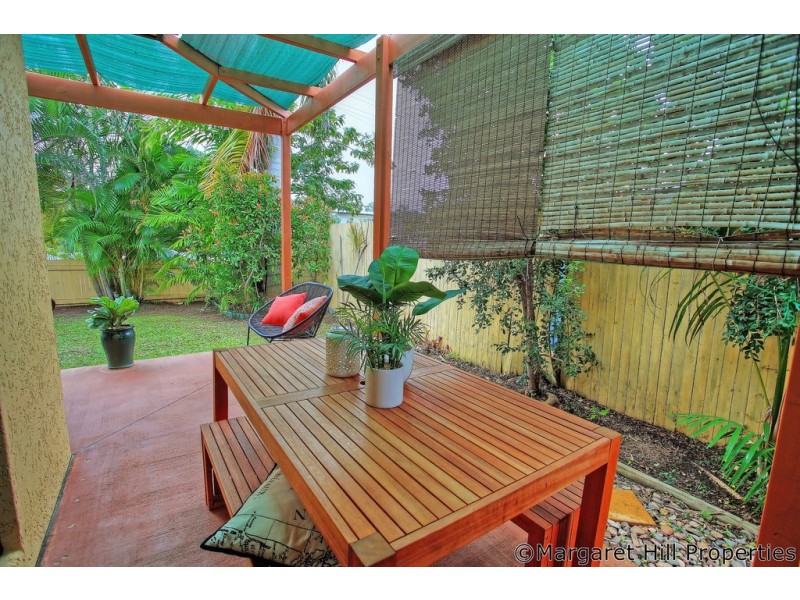 2A Vivian Street, Pimlico QLD 4812