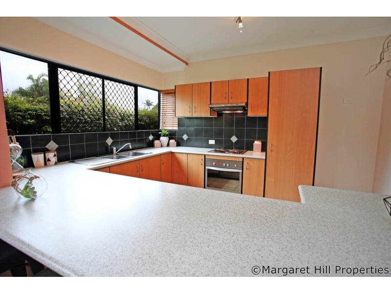 2A Vivian Street, Pimlico QLD 4812