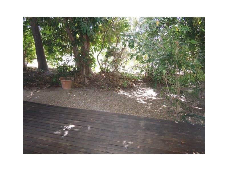 2/19 Second Avenue, Railway Estate QLD 4810