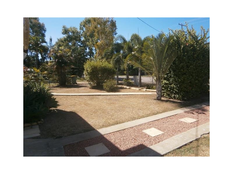 8 Haig Street, Pimlico QLD 4812