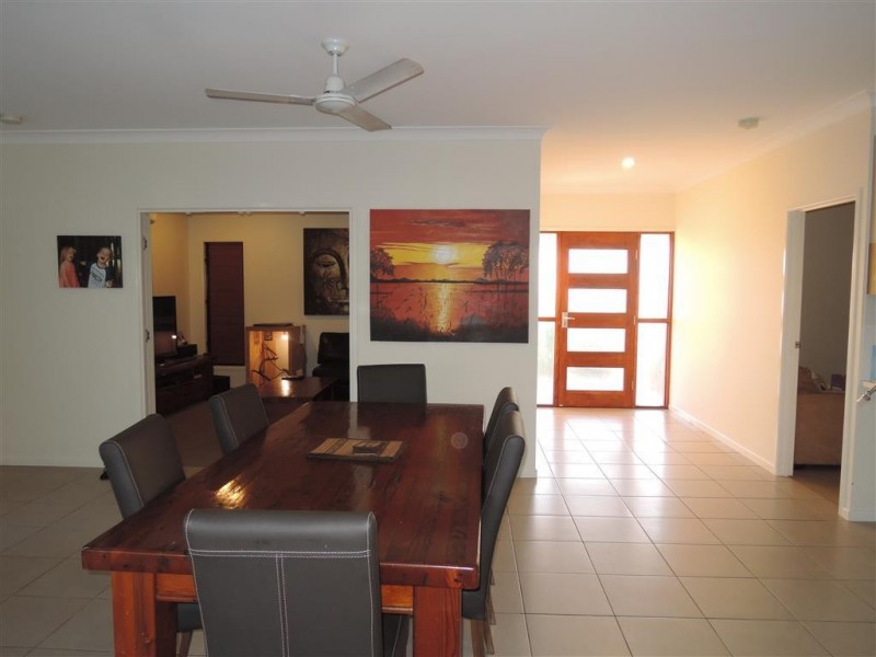 37 Ellsworth Drive, Mount Louisa QLD 4814