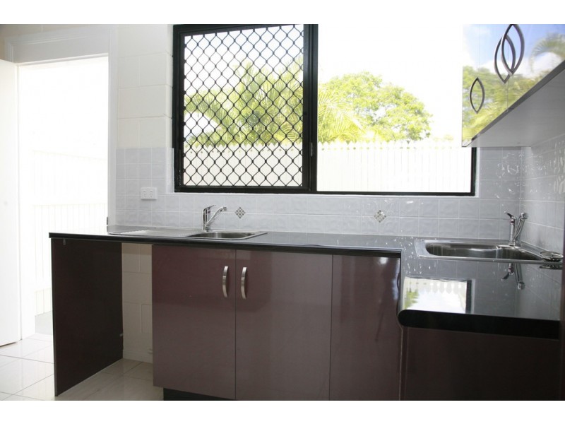 4/10 Boyes Court, Heatley QLD 4814