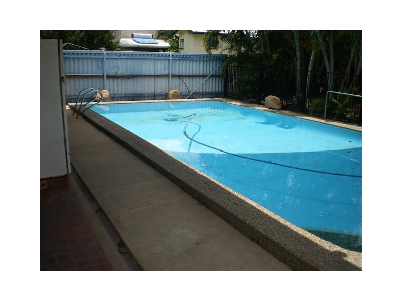 69 Armstrong Street, Hermit Park QLD 4812