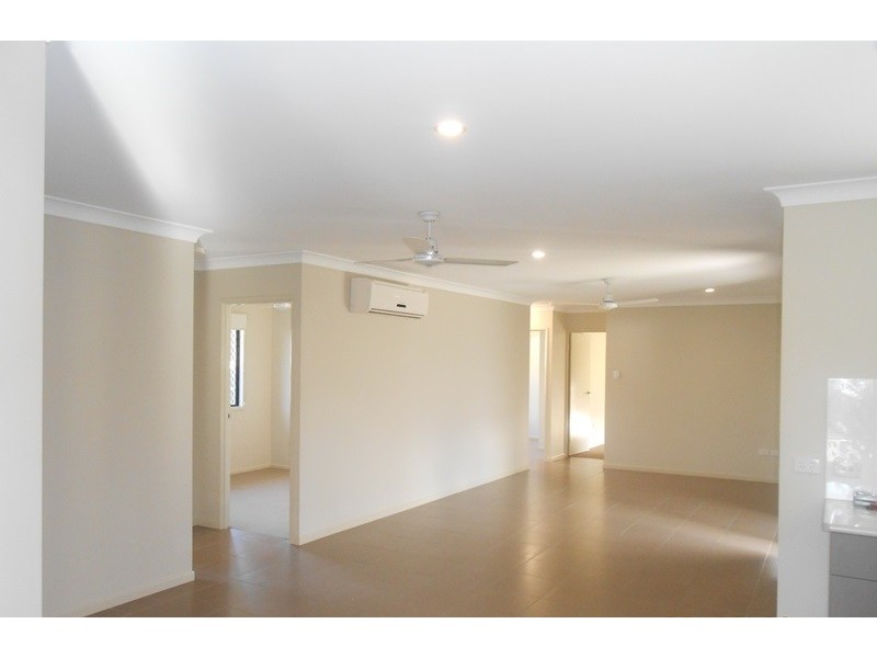 35 Ellsworth Drive, Mount Louisa QLD 4814