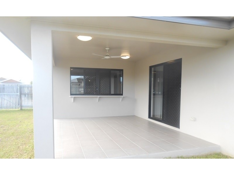 35 Ellsworth Drive, Mount Louisa QLD 4814