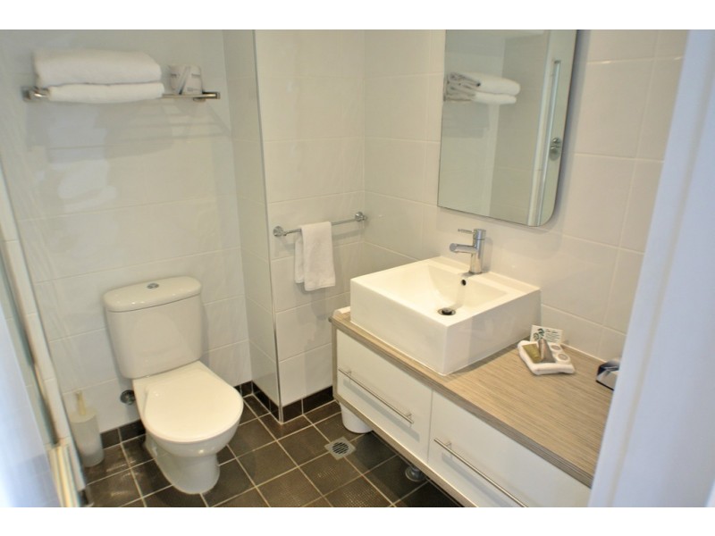 306/75-77 The Strand, North Ward QLD 4810