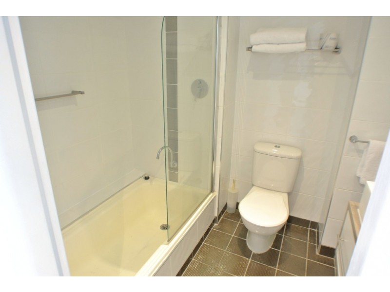 306/75-77 The Strand, North Ward QLD 4810