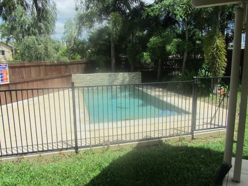 2 Moreton Ash Drive, Douglas QLD 4814