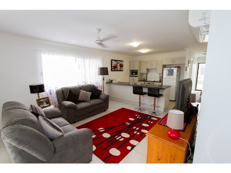 10 SKARDON PLACE, Kelso QLD 4815