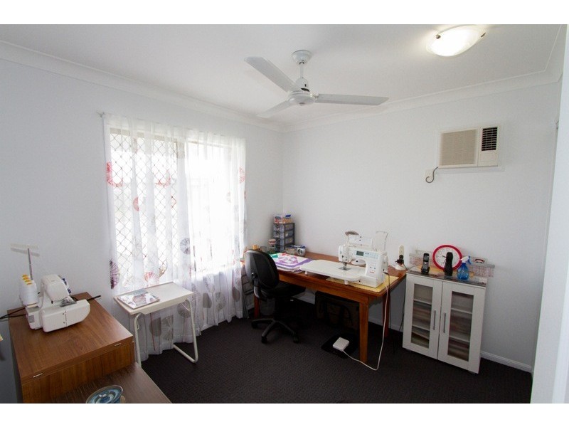 10 SKARDON PLACE, Kelso QLD 4815