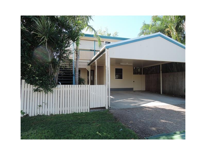 5 Humphrey Street, West End QLD 4810