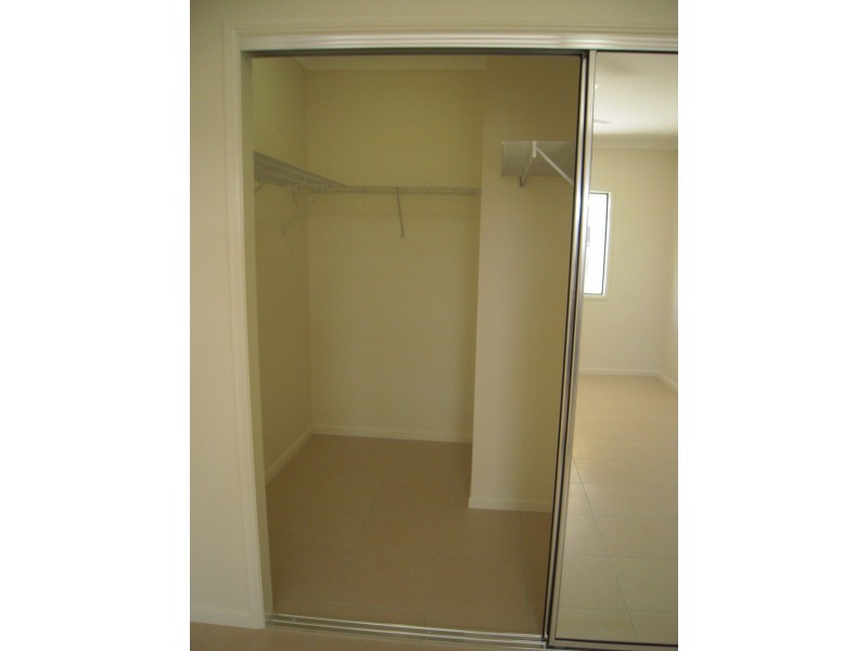 6 Oculina Street, Burdell QLD 4818