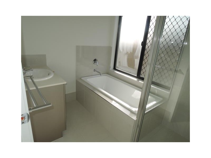 1/17 Barklya Street, Mount Low QLD 4818