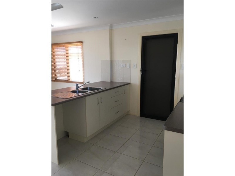 7 Wattlebird Avenue, Kelso QLD 4815