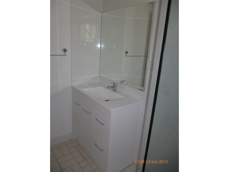8 Palm Drive, Deeragun QLD 4818