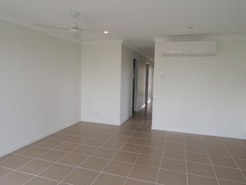 2/9 Intelligence Street, Oonoonba QLD 4811