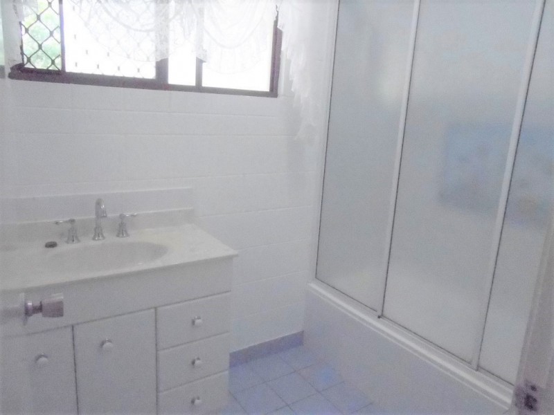 12 Kleberg Court, Rupertswood QLD 4817