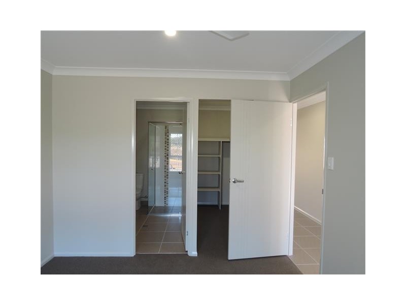 136 River Parks Boulevard, Kelso QLD 4815