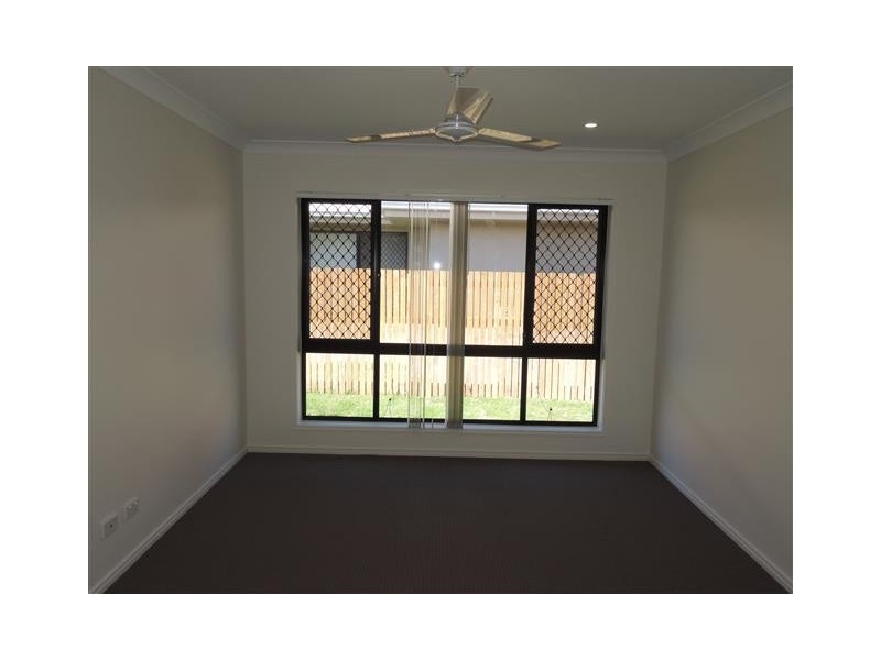 22 Waikiki Terrace, Mount Low QLD 4818