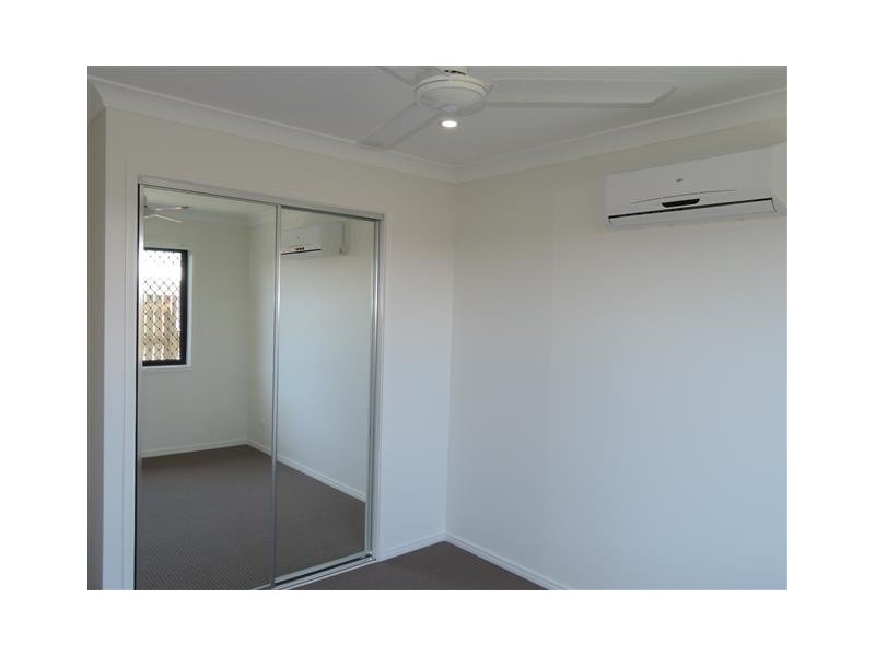 22 Waikiki Terrace, Mount Low QLD 4818