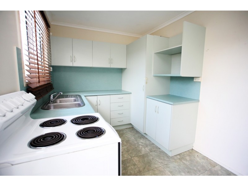 10 Hart Street, Kirwan QLD 4817