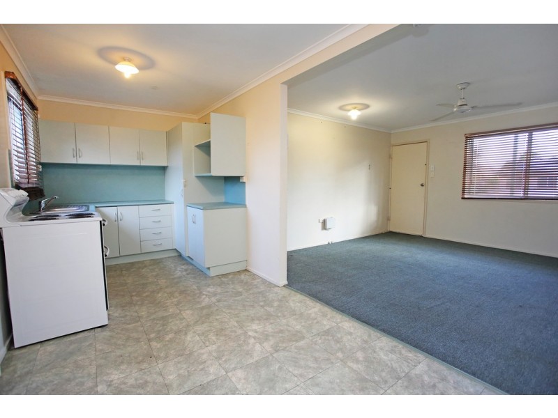 10 Hart Street, Kirwan QLD 4817