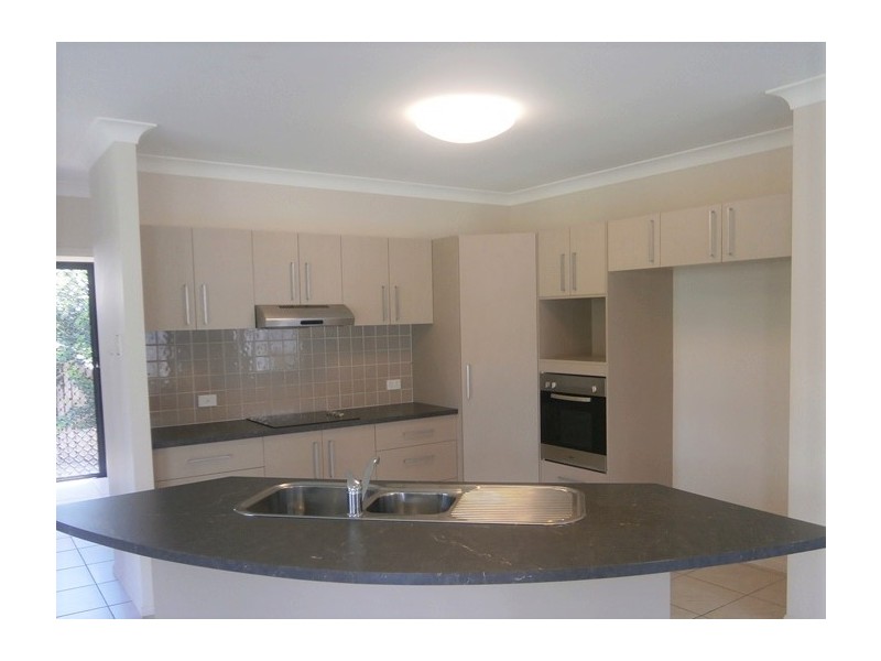 4 Mentmore Court, Bushland Beach QLD 4818