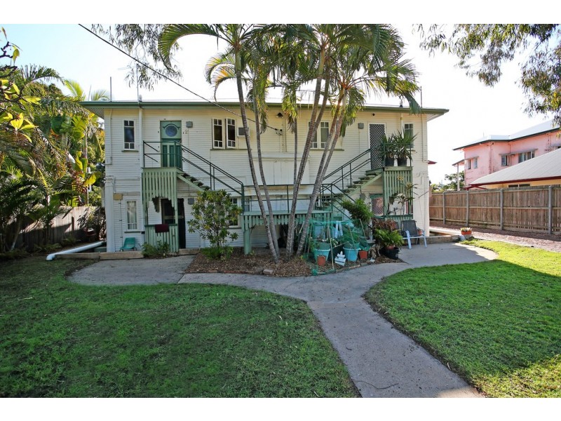 2/28 Nelson Street, South Townsville QLD 4810