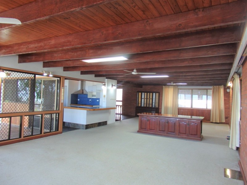 2/39 Yarrawonga Drive, Castle Hill QLD 4810