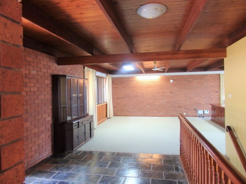 2/39 Yarrawonga Drive, Castle Hill QLD 4810