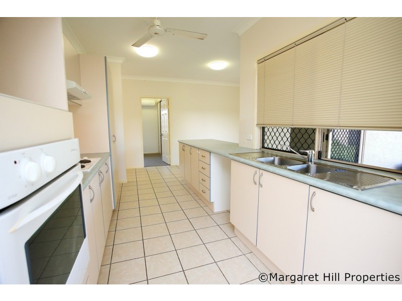 17 Lakeshore Circuit, Idalia QLD 4811