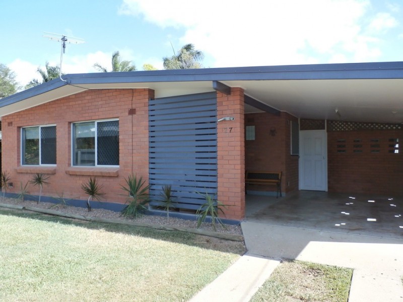 27 Silky Oak Street, Kirwan QLD 4817