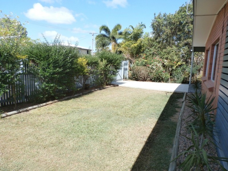 27 Silky Oak Street, Kirwan QLD 4817