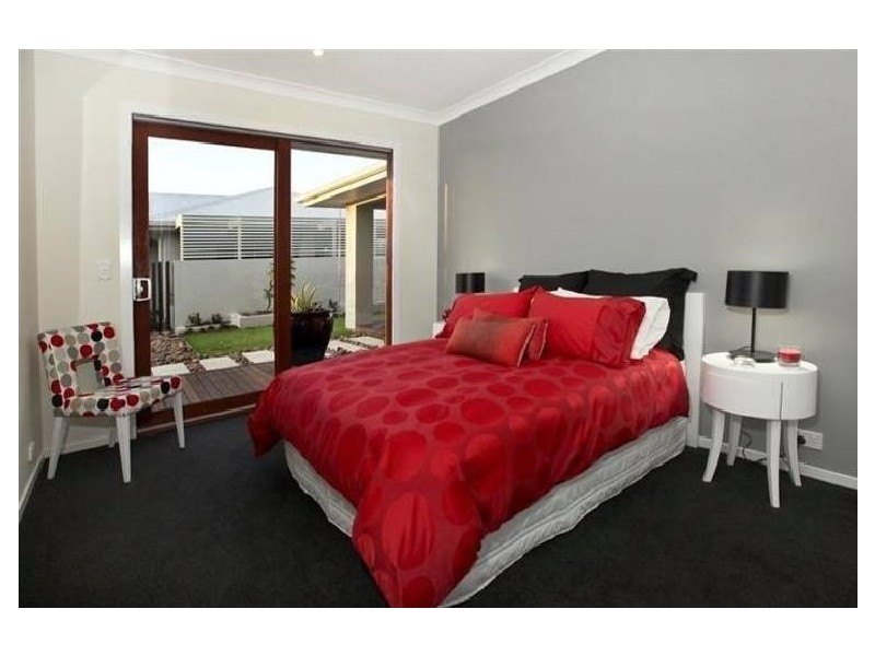 20 River Parks Boulevard, Kelso QLD 4815