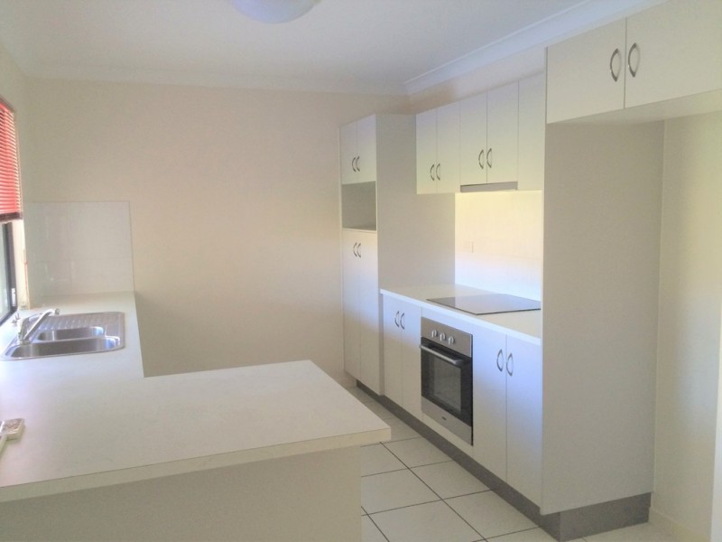 58 Kroymans Drive, Mount Louisa QLD 4814