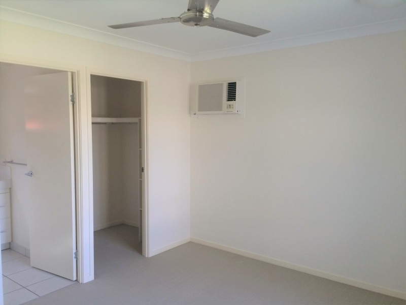 58 Kroymans Drive, Mount Louisa QLD 4814