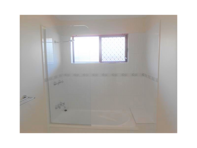 58 Kroymans Drive, Mount Louisa QLD 4814