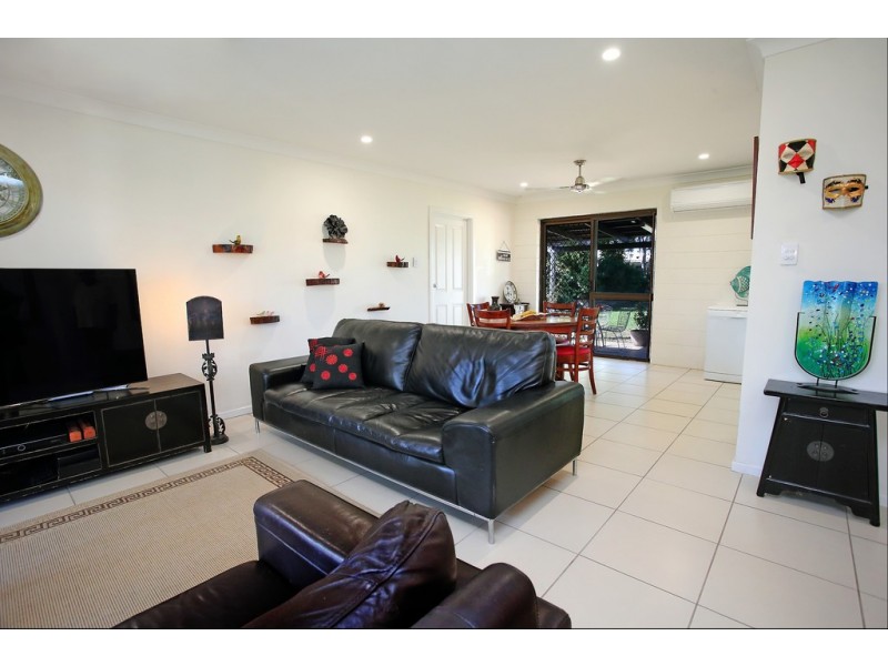 21 Whitsunday Drive, Kirwan QLD 4817