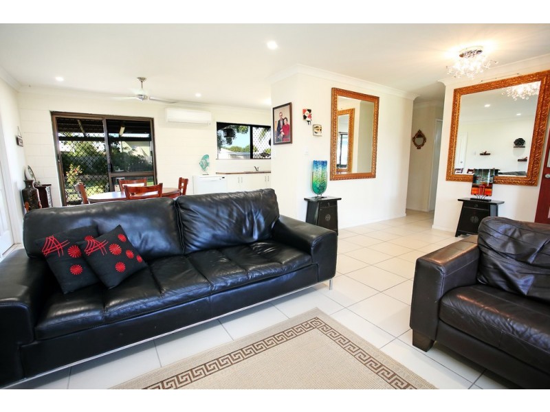 21 Whitsunday Drive, Kirwan QLD 4817