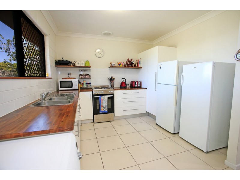 21 Whitsunday Drive, Kirwan QLD 4817