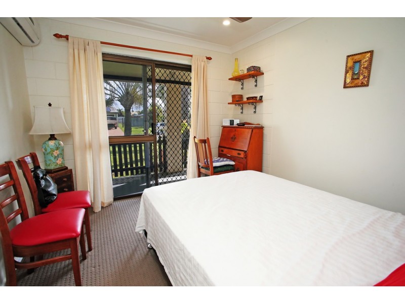 21 Whitsunday Drive, Kirwan QLD 4817